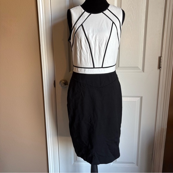 WHITE HOUSE BLACK MARKET Piped Sheath Dress - Picture 11 of 15